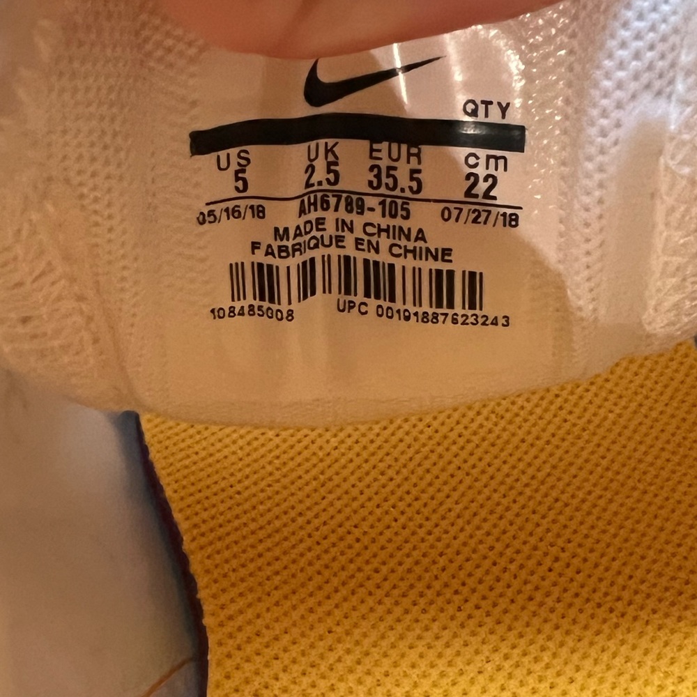 Nike Women's Air Max 270 - Picture 5 of 5